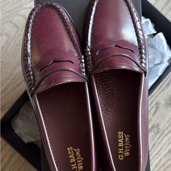 G.H. Bass & Co. Shoes - G.H. Bass Women’s Weejuns Wine Loafer